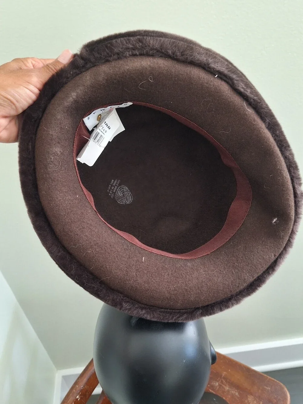 Betmar brown wool hat NWT
